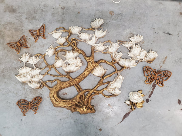 VINTAGE SYROCO/ HOMCO RESIN BUTTERFLIES 💛🦋🤍 (4) / WHITE/ GOLD ROSE WALL DECOR ~ MISC