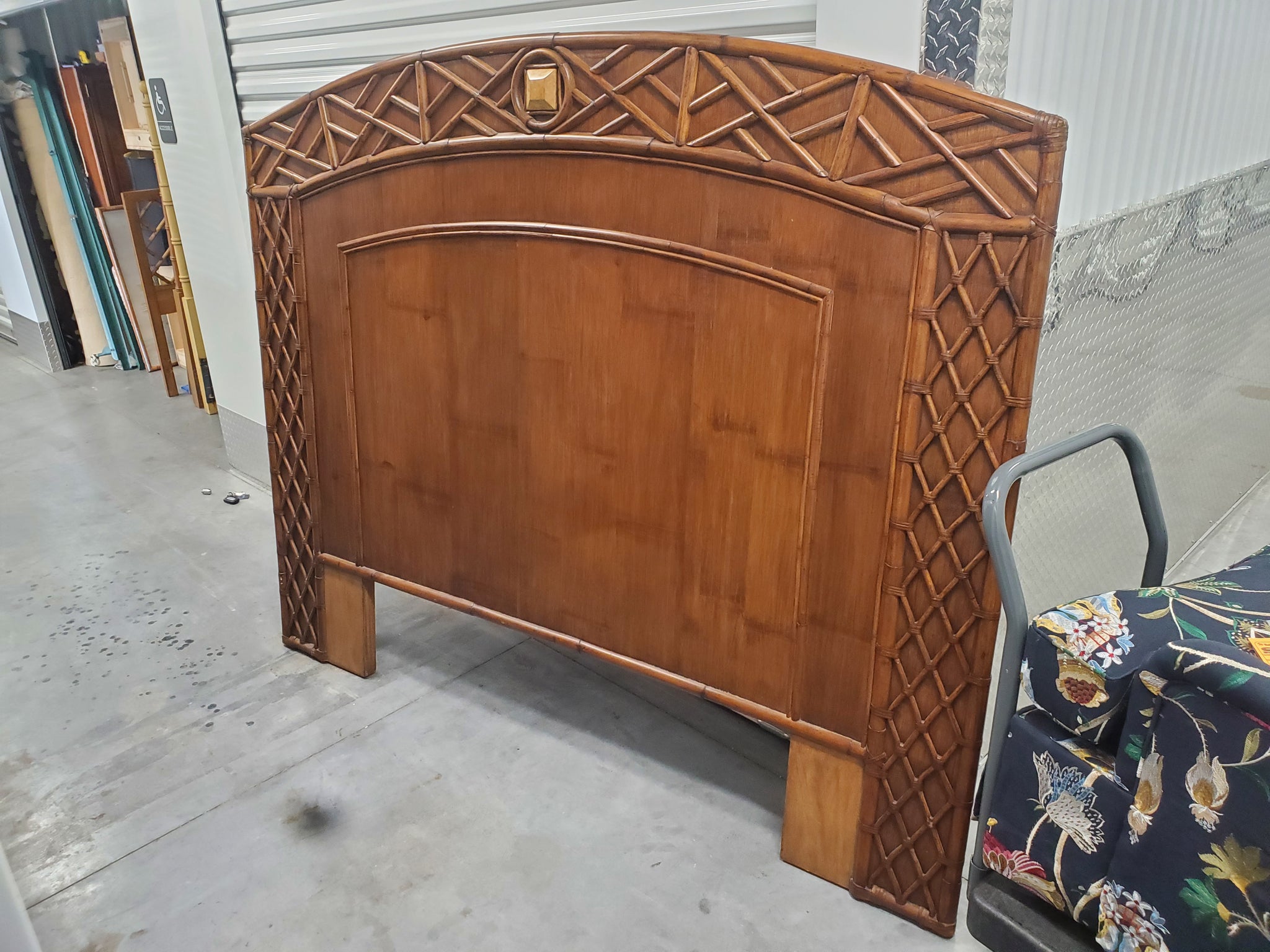 VINTAGE CHIPPENDALE BAMBOO/RATTAN/WOOD/LEATHER KING HEADBOARD