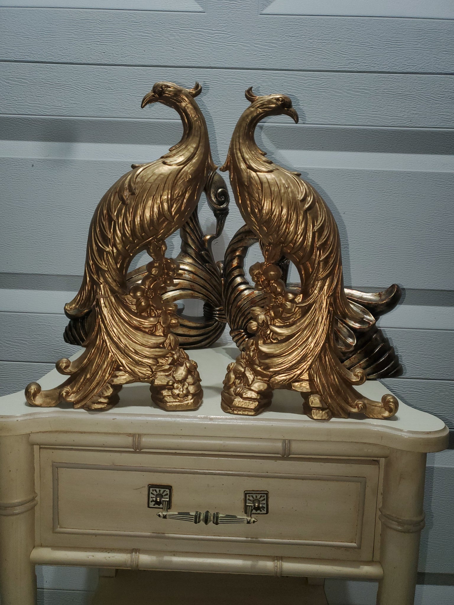 VINTAGE SYROCO WOOD GOLD GILT MIRRORED 🦚PEACOCKS🦚 (2) ~ MISC