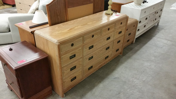 VINTAGE HENRY LINK RUSTIC PINE TRIPLE DRESSER