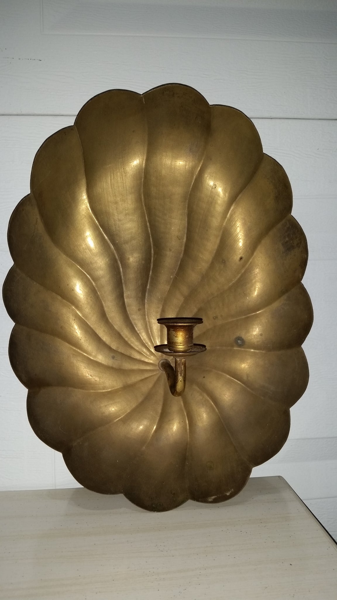 VINTAGE BRASS SHELL WALL SCONCE CANDELABRA ~ MISC