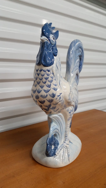 VINTAGE HOLLAND MOLD BLUE AND WHITE CERAMIC PORCELAIN ROOSTER/CHICKEN ~ MISC