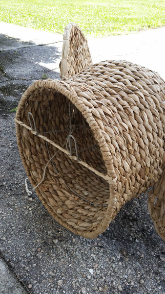 VINTAGE SEAGRASS/WICKER WALL MOUNT TRUNKS UP! ELEPHANT ~ MISC