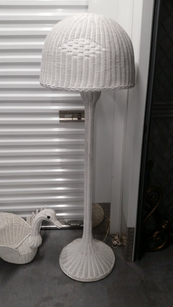 VINTAGE WHITE WICKER FLOOR LAMP W/WICKER DOME SHADE
