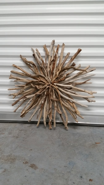 DRIFTWOOD SUNBURST WALL DECOR/WREATH ~ MISC