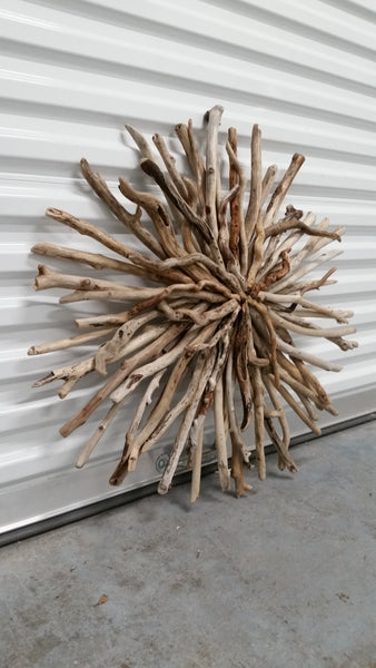 DRIFTWOOD SUNBURST WALL DECOR/WREATH ~ MISC