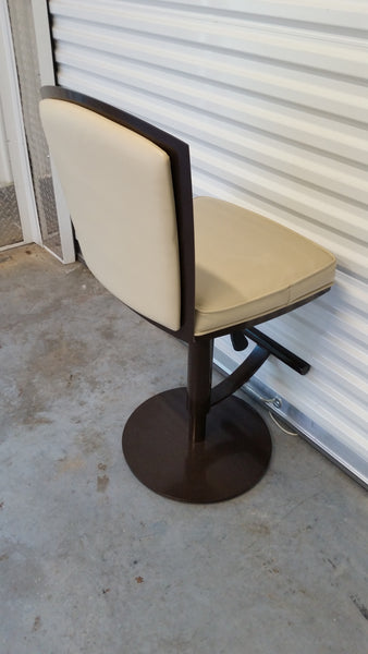 VINTAGE JOHNSTON CASUALS "BARBER STYLE" ADJUSTABLE COUNTER/ BARSTOOLS (2 AVAILABLE)