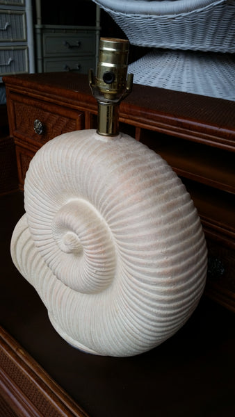 VINTAGE CERAMIC NAUTILUS SHELL LAMP