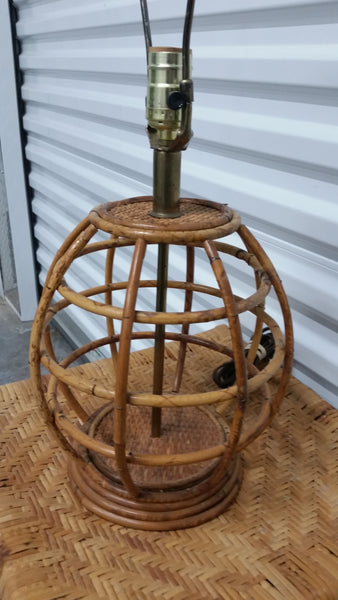 VINTAGE PENCIL BAMBOO/RATTAN CAGE 🐥 LAMP