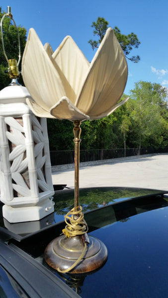 VINTAGE BRASS LAMP W/SILK LOTUS FLOWER SHADE 💮🏵