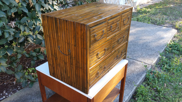VINTAGE SMALL SPLIT BAMBOO CHEST OF DRAWERS W/BRASS HANDLES/HARDWARE ~ MISC 🔆