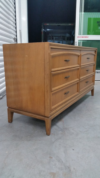 VINTAGE MID CENTURY MODERN THOMASVILLE DOUBLE DRESSER