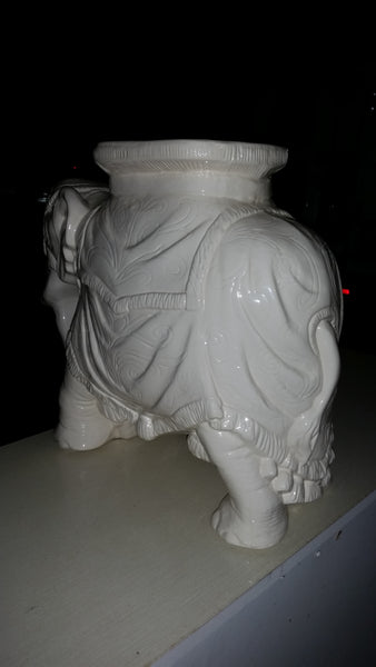 VINTAGE WHITE CERAMIC ELEPHANT PLANT STAND/ACCENT TABLE ~ MISC