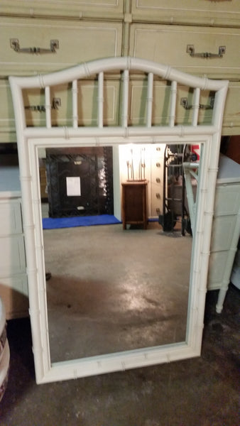 VINTAGE THOMASVILLE OYSTER BAY FAUX BAMBOO ARCH MIRROR